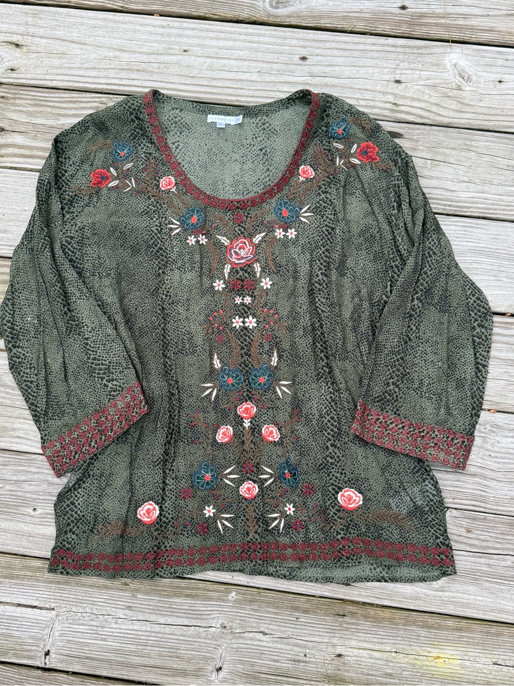 Embroidered snake print love Kyla boho shirt anthropologie xl